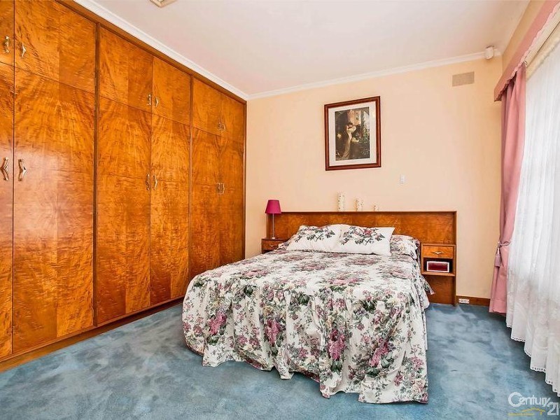 33 Lamorna Terrace, Largs North SA 5016