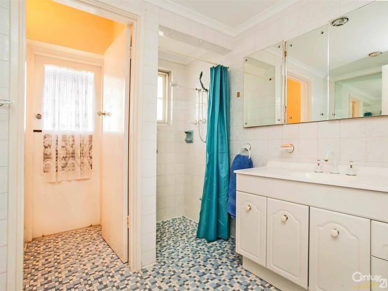 33 Lamorna Terrace, Largs North SA 5016