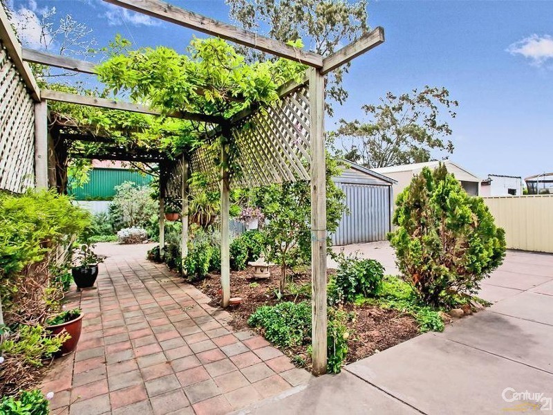 33 Lamorna Terrace, Largs North SA 5016