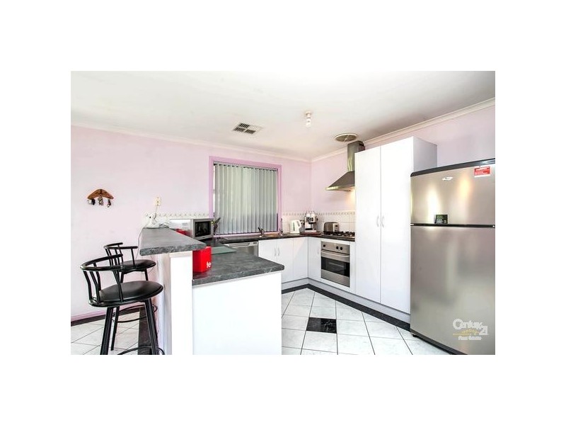 27 Milburn Street, Ottoway SA 5013