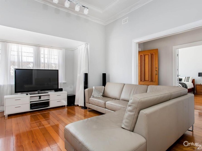 31 Military Road, Semaphore South SA 5019