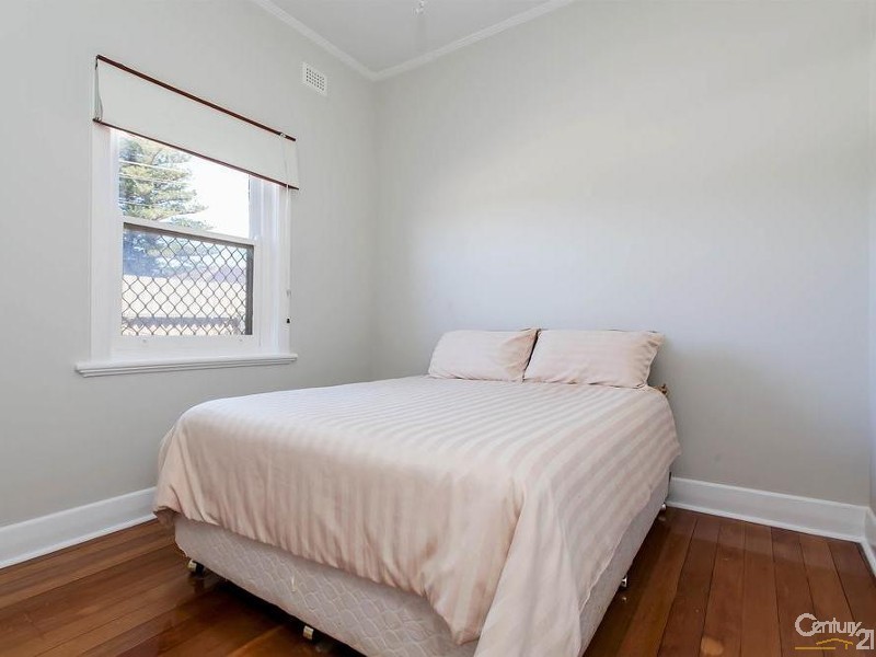 31 Military Road, Semaphore South SA 5019