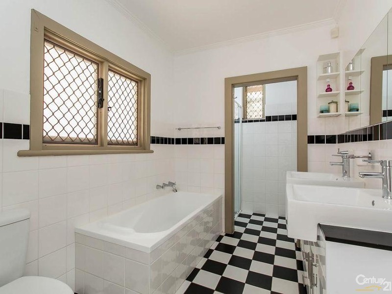 31 Military Road, Semaphore South SA 5019