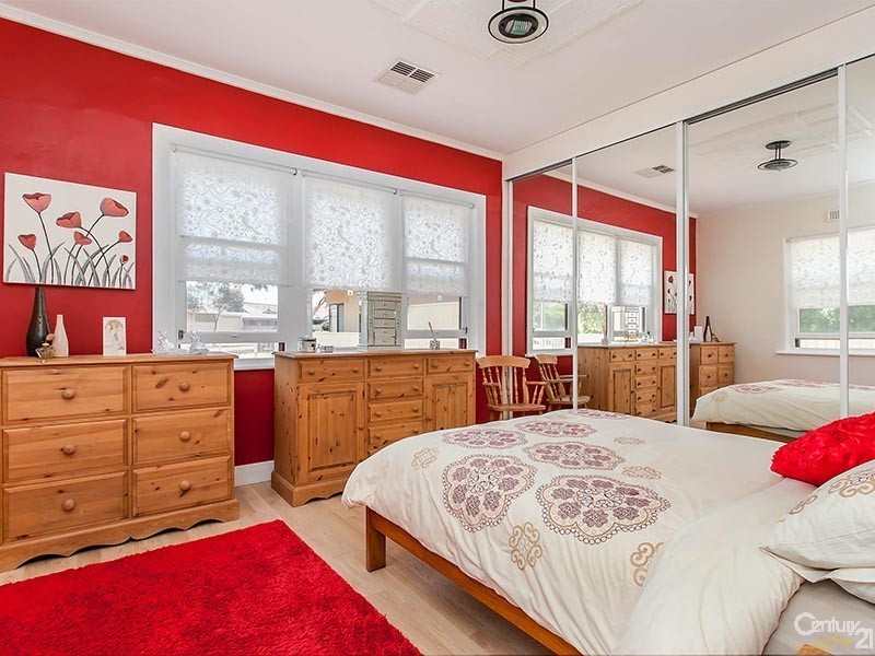 20 Lamorna Terrace, Largs North SA 5016