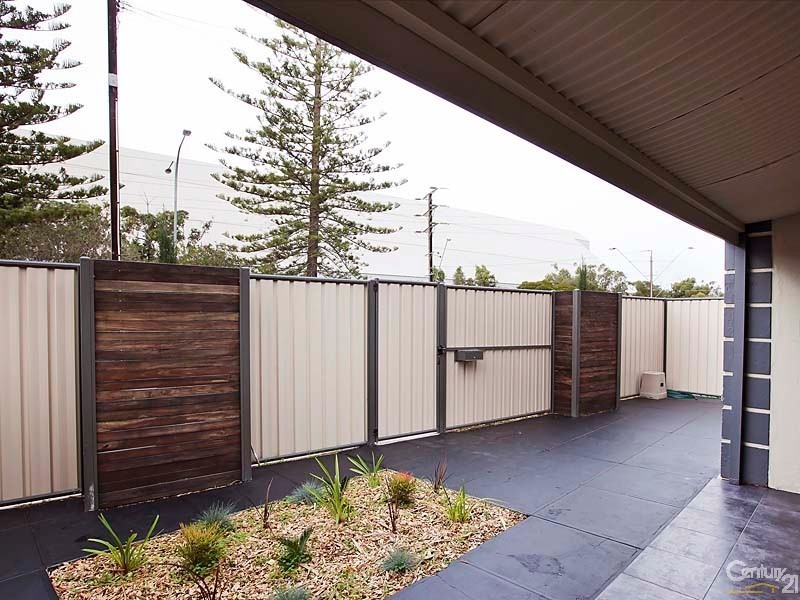 65  Victoria Road, Birkenhead SA 5015