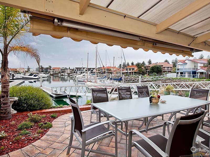 16 Liberty Avenue, North Haven SA 5018