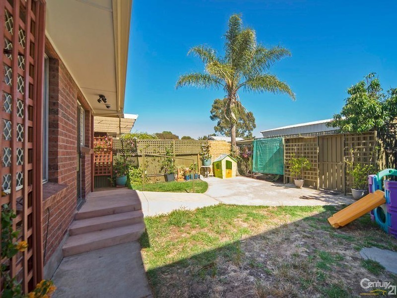 2/17 Short Street, Rosewater SA 5013