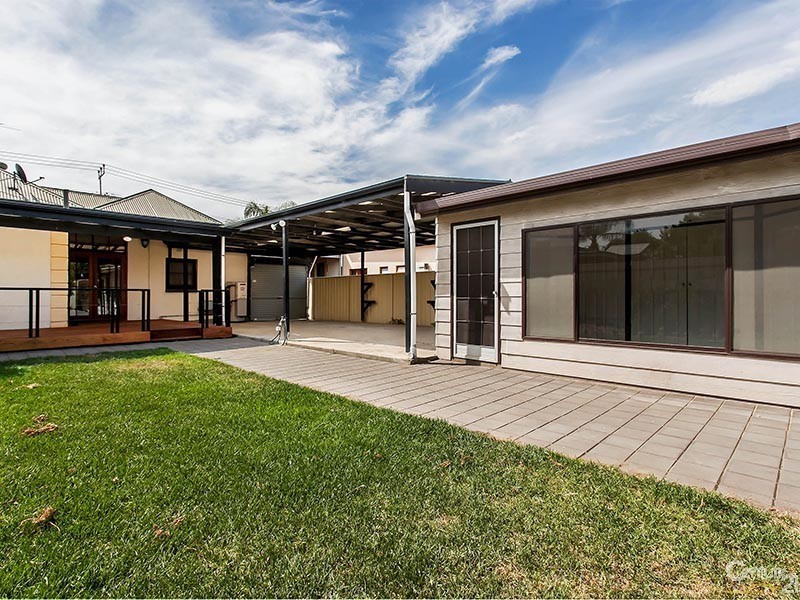 30 Wells Street, Birkenhead SA 5015