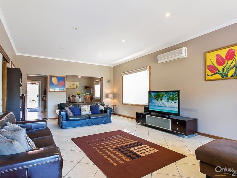 22 Young Street, Semaphore SA 5019