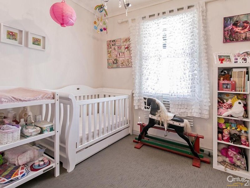 22 Young Street, Semaphore SA 5019