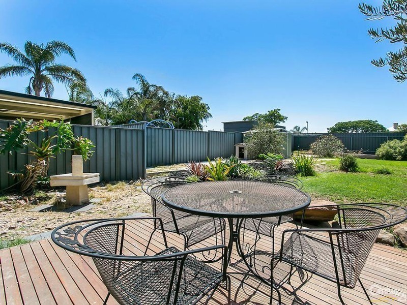 22 Young Street, Semaphore SA 5019