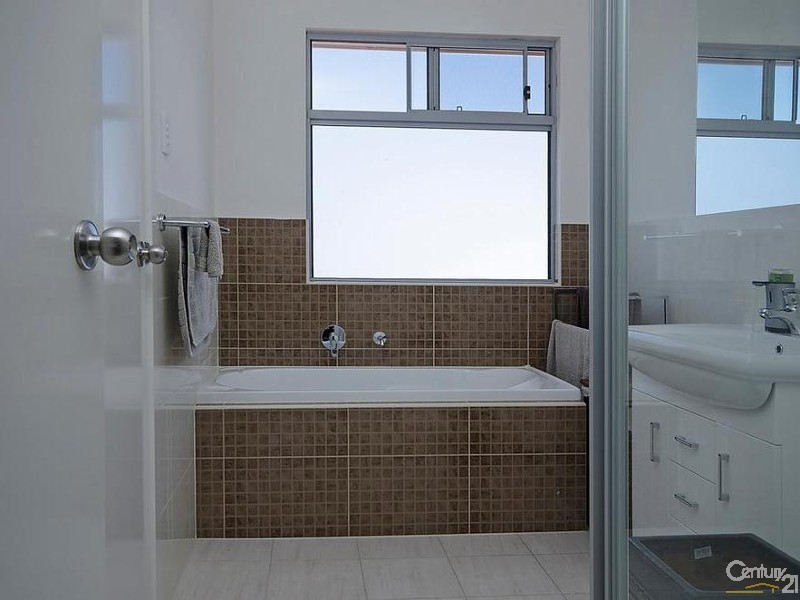 9/2 Stevens Street, Seaton SA 5023