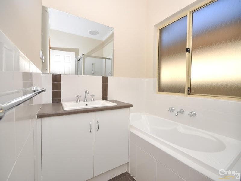 8 JOANNA ST, Largs Bay SA 5016