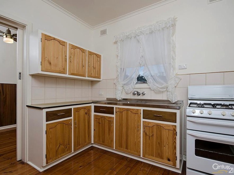 4 Wyreema Street, Largs North SA 5016