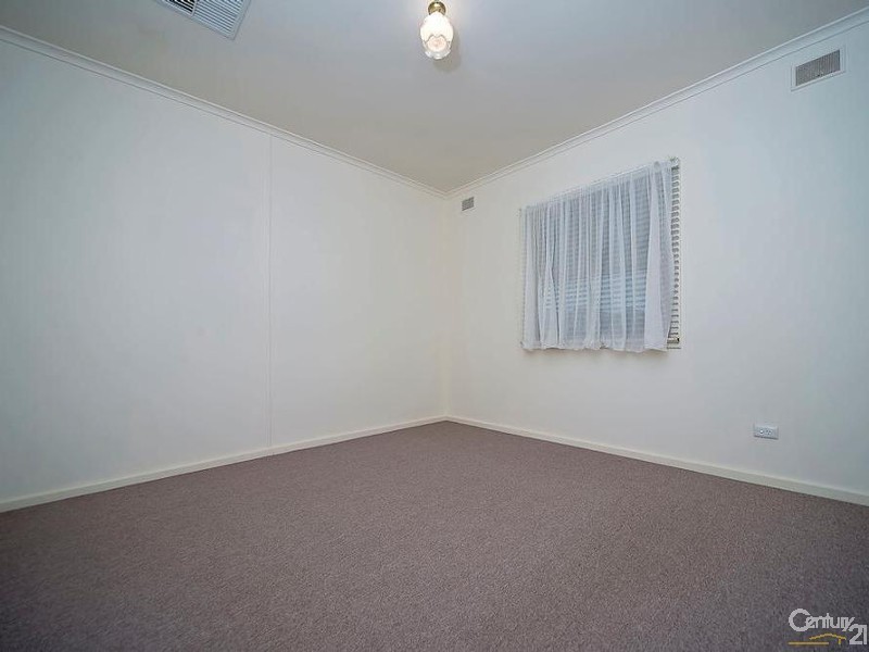 4 Wyreema Street, Largs North SA 5016