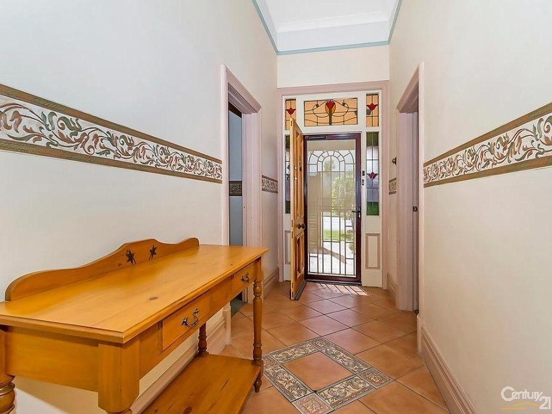 61 Victoria Road, Birkenhead SA 5015