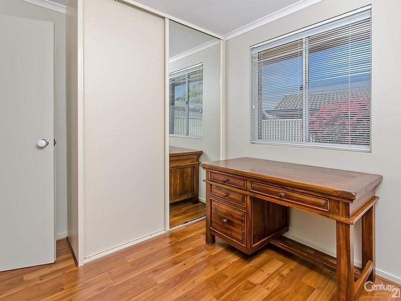 2/10B Lancaster Drive, North Haven SA 5018