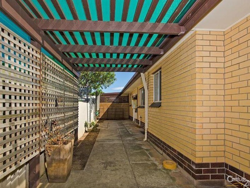 2/18 Sansom Road, Semaphore Park SA 5019