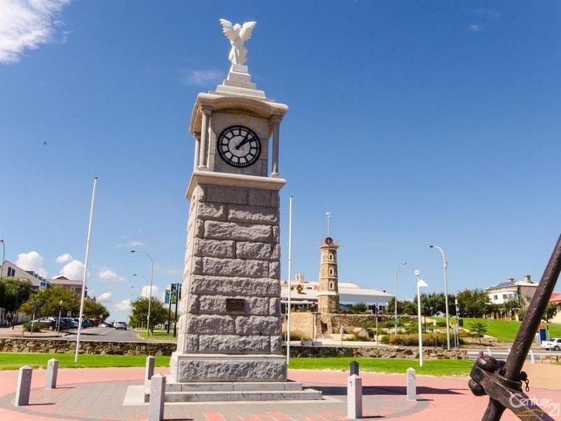 2/18 Sansom Road, Semaphore Park SA 5019