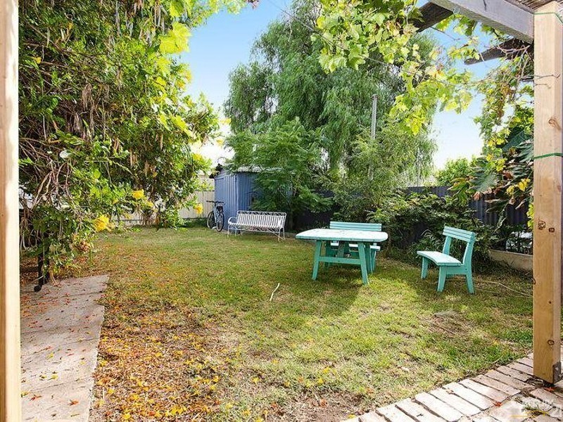 31 Hilton St, Birkenhead SA 5015
