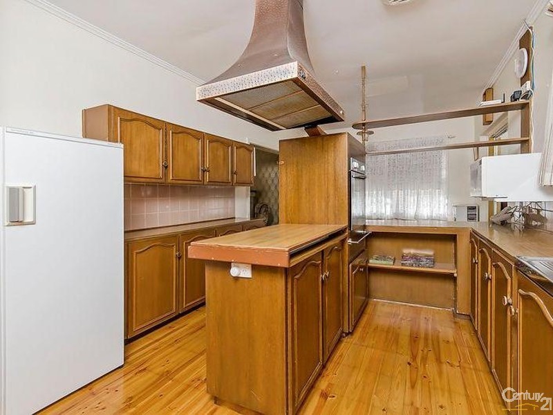 4  Wald Avenue, Semaphore South SA 5019