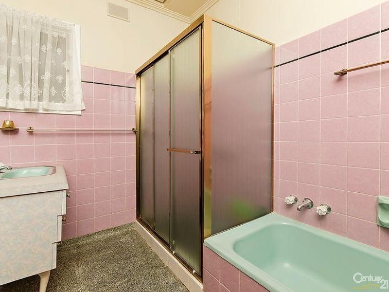 4  Wald Avenue, Semaphore South SA 5019