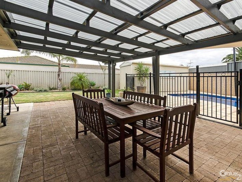 25 Gordon Luxton Drive, North Haven SA 5018