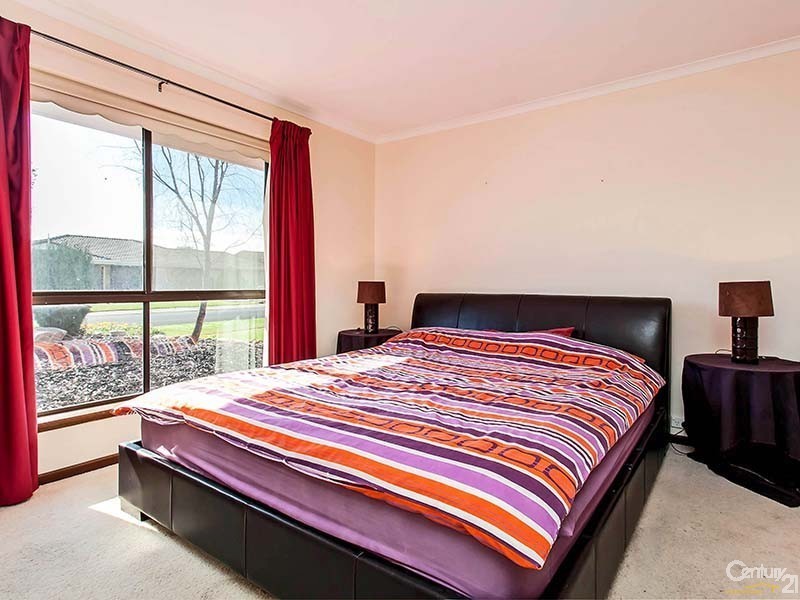 6 Merle Marten Drive, North Haven SA 5018