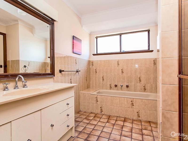 6 Merle Marten Drive, North Haven SA 5018