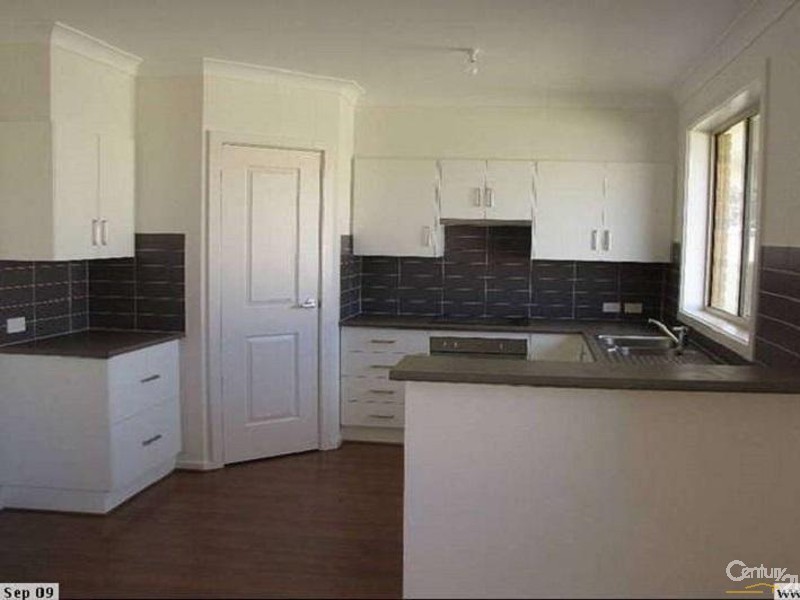 8A Stevens, Seaton SA 5023