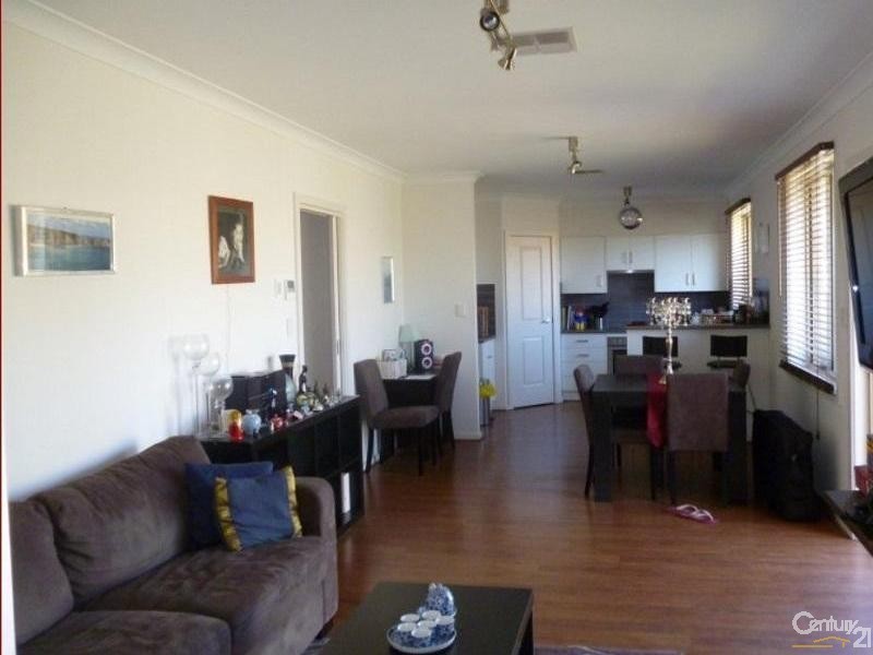 8A Stevens, Seaton SA 5023