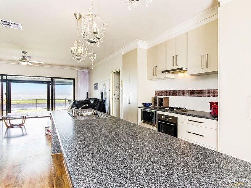 41 Lake Road, Milang SA 5256