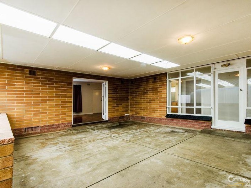 2 Sansom Road, Semaphore Park SA 5019