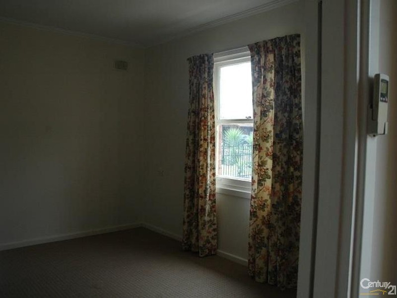 19 Suffolk St, Angle Park SA 5010