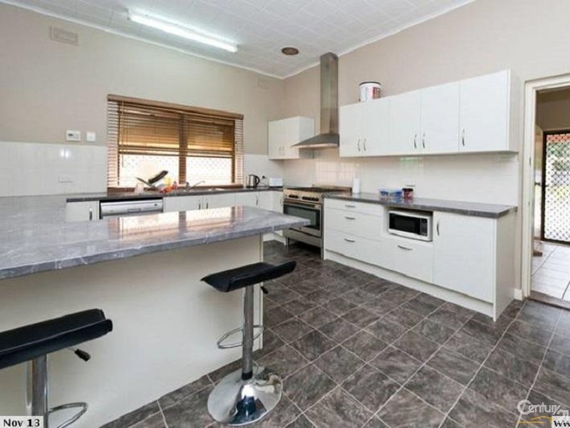 28 Overland Rd, Croydon SA 5008