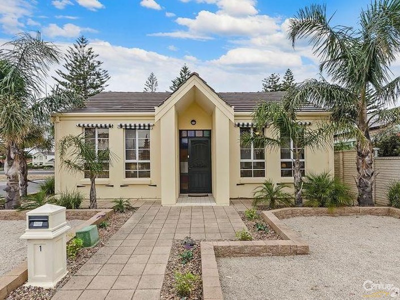 1 Lauriana Court, North Haven SA 5018
