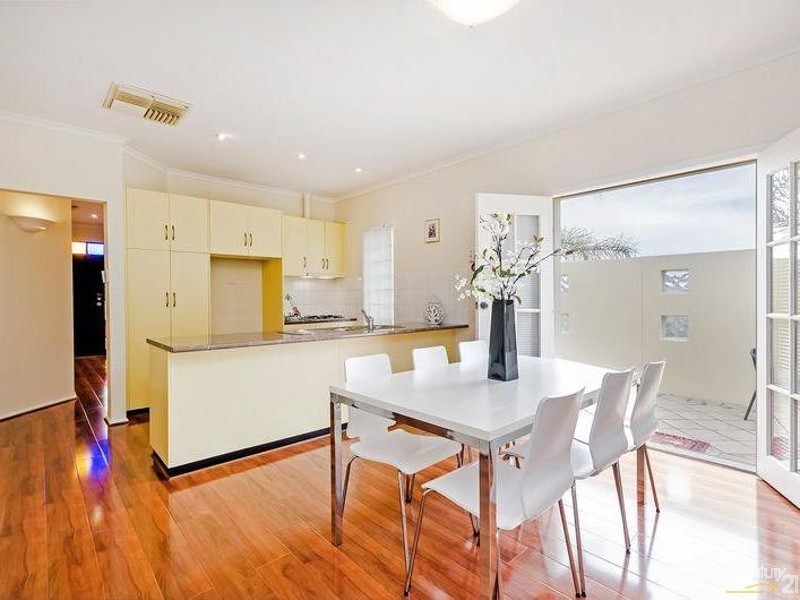 1 Lauriana Court, North Haven SA 5018