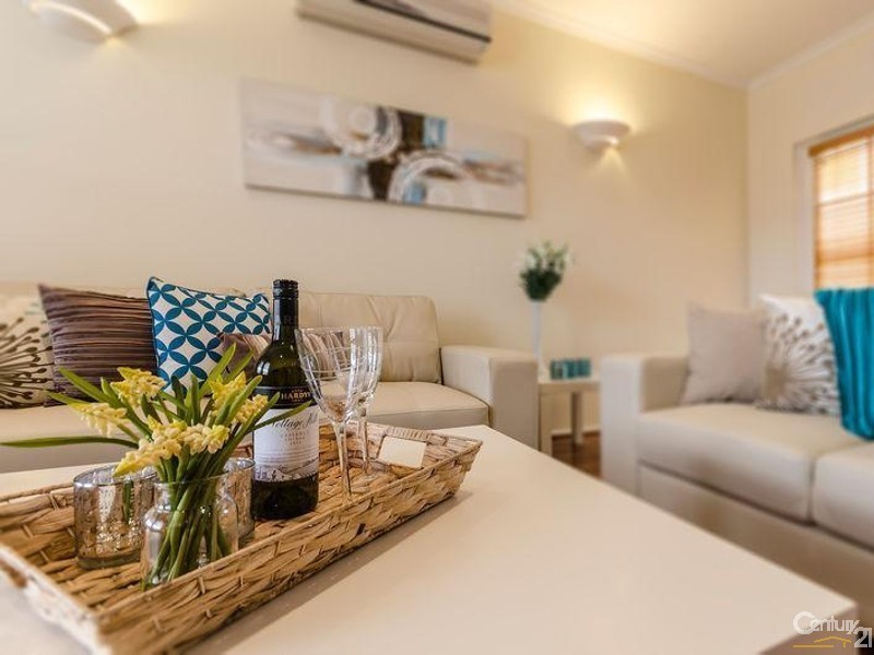 1 Lauriana Court, North Haven SA 5018