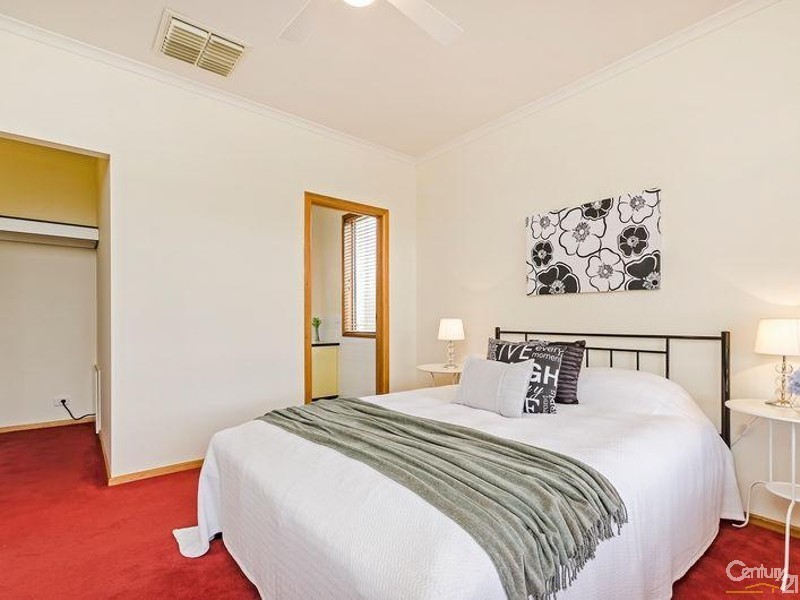 1 Lauriana Court, North Haven SA 5018