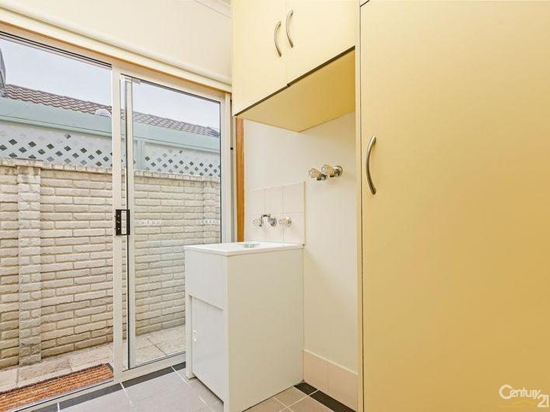 1 Lauriana Court, North Haven SA 5018