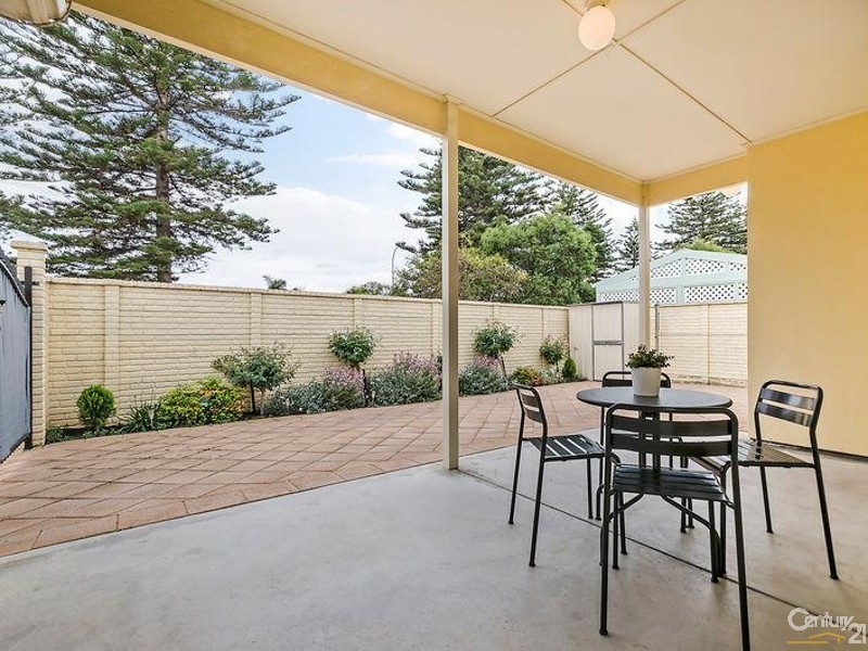 1 Lauriana Court, North Haven SA 5018