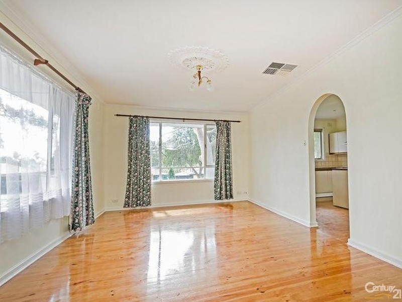 15 Lema Avenue, Fairview Park SA 5126