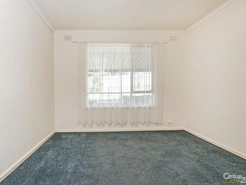 15 Lema Avenue, Fairview Park SA 5126