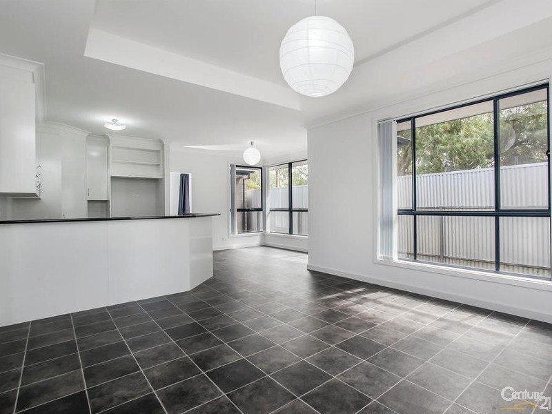 24 Hanson Street, Semaphore SA 5019