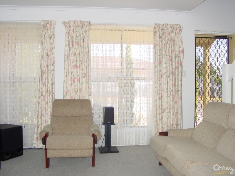 33 Olive Street, Largs Bay SA 5016