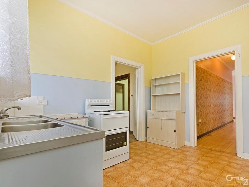 231 Victoria Road, Largs Bay SA 5016