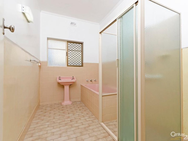 231 Victoria Road, Largs Bay SA 5016