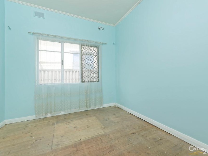 231 Victoria Road, Largs Bay SA 5016