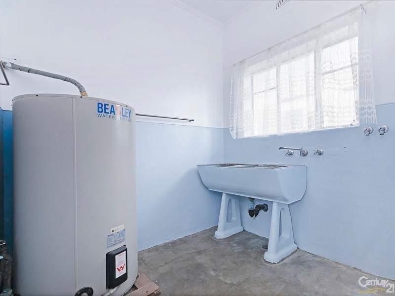 231 Victoria Road, Largs Bay SA 5016