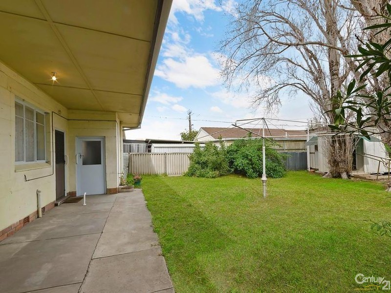 231 Victoria Road, Largs Bay SA 5016